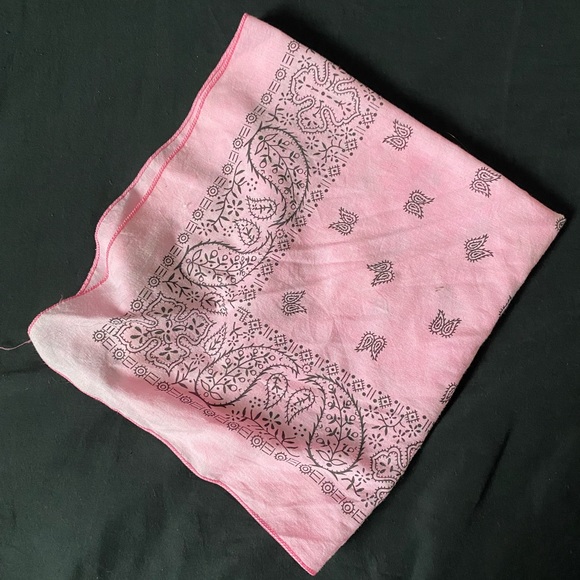 Pink bandana, very sturdy. - Picture 1 of 3